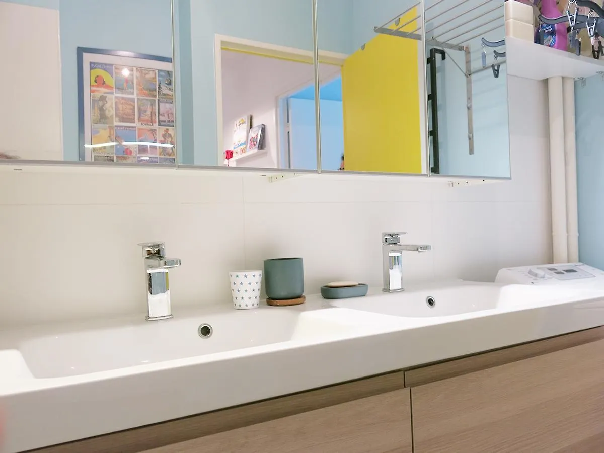 Apartment Family Lenoir Citycosy Paris 0*,